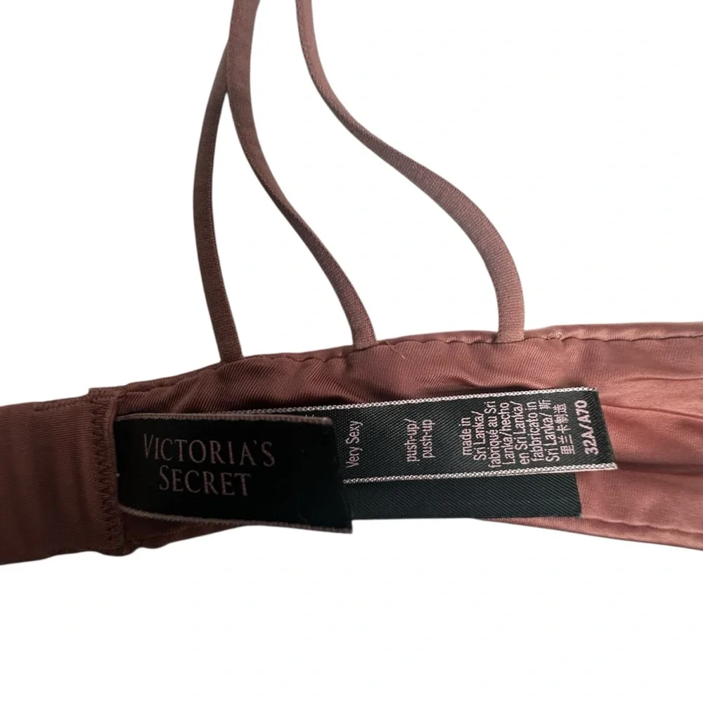 Victorias Secret Very Sexy PushUp Bra 32A